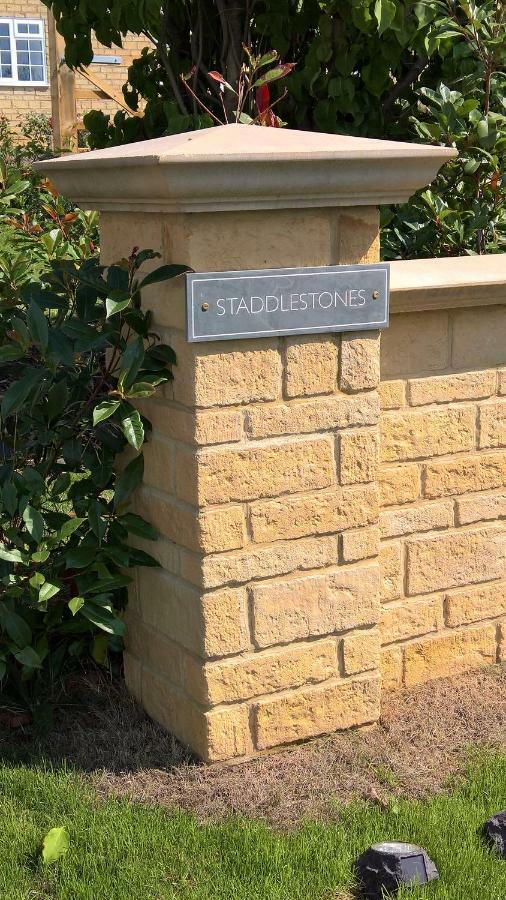 Appartamento Staddlestones Broadway Broadway  Esterno foto
