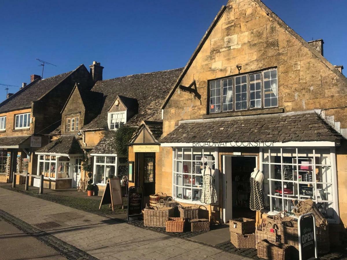 Appartamento Staddlestones Broadway Broadway  Esterno foto
